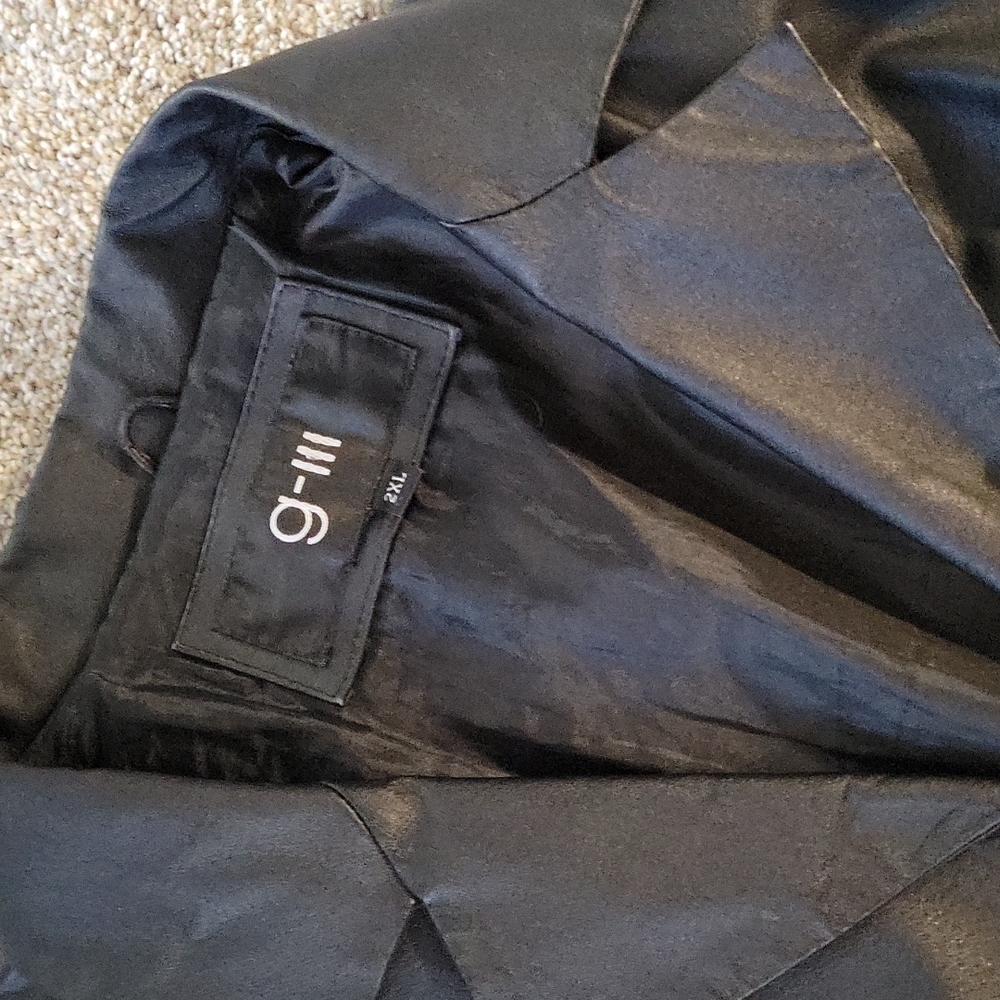 Black leather jacket size 2XL, no tears or stains